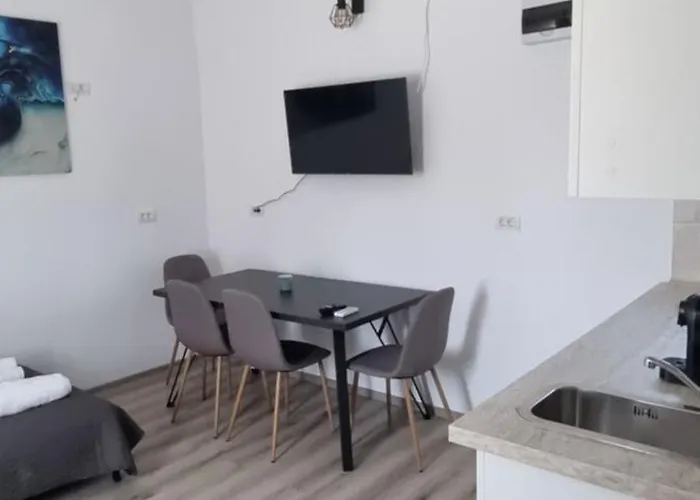 Casuta Intima Feriehus Bukarest