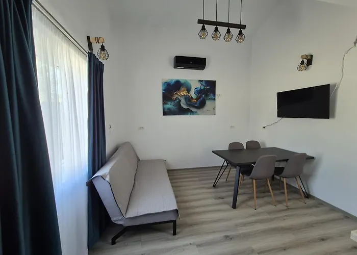 Casuta Intima Дом отдыха Бухарест